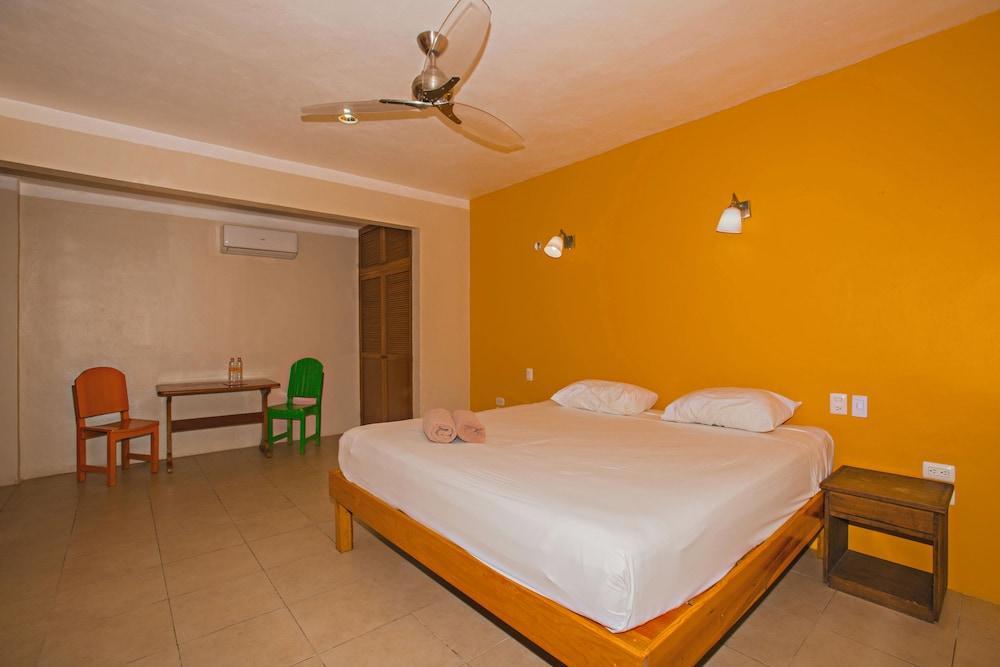 Koox City Garden Hotel Плая дел Кармен Екстериор снимка
