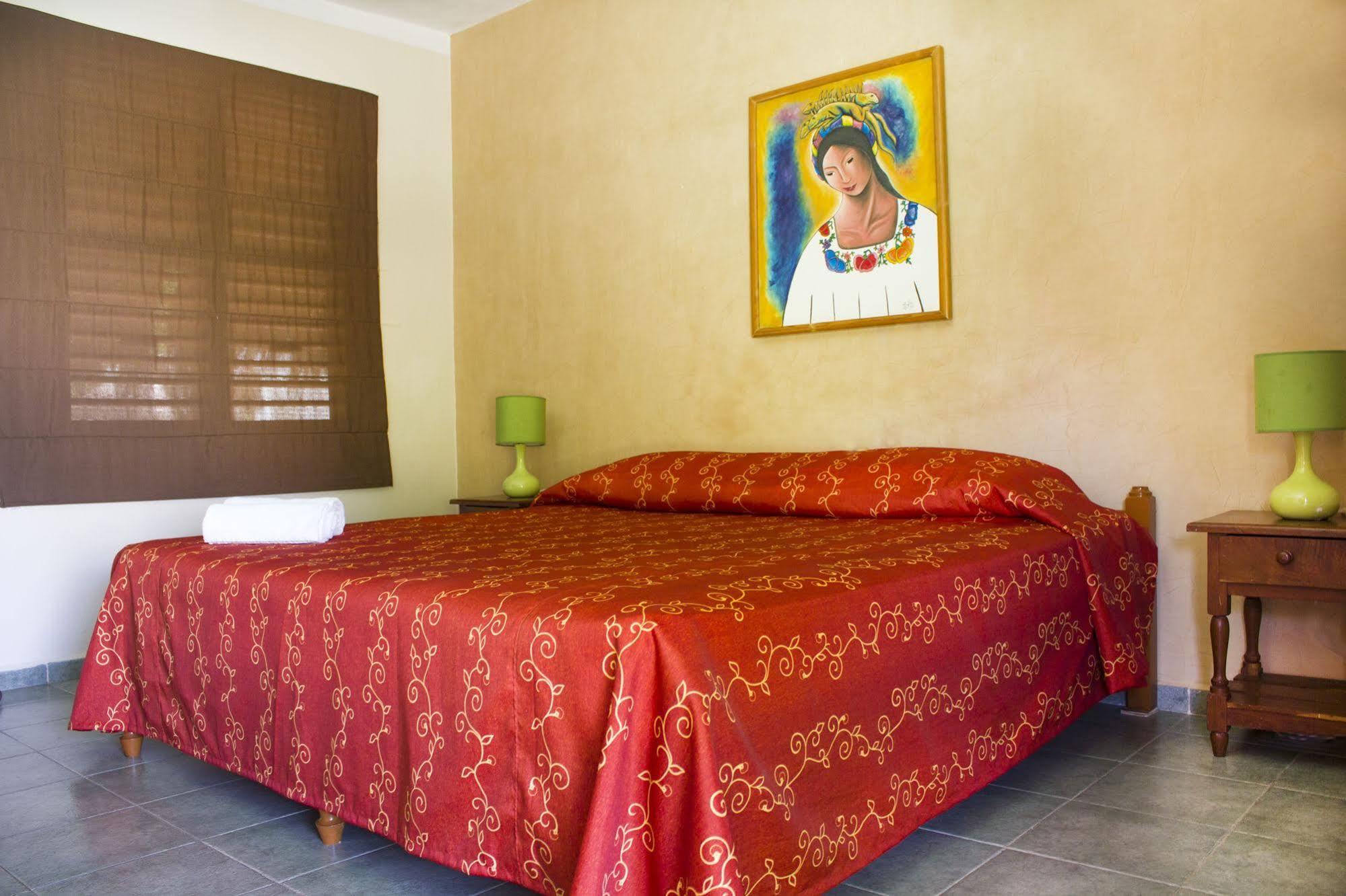 Koox City Garden Hotel Плая дел Кармен Екстериор снимка
